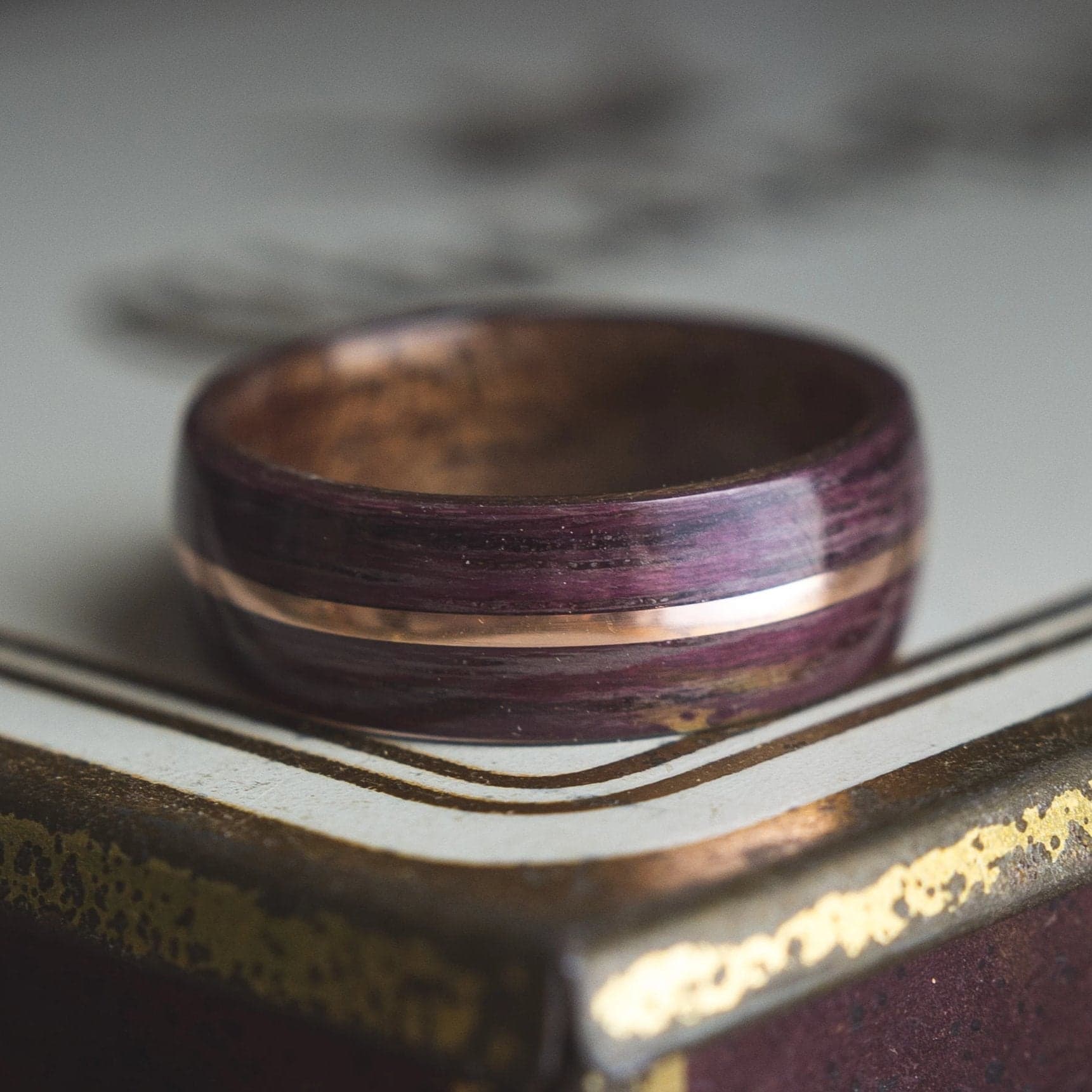 Pendiente de nombre — Alianza: Purple Heart / Caoba / Cobre